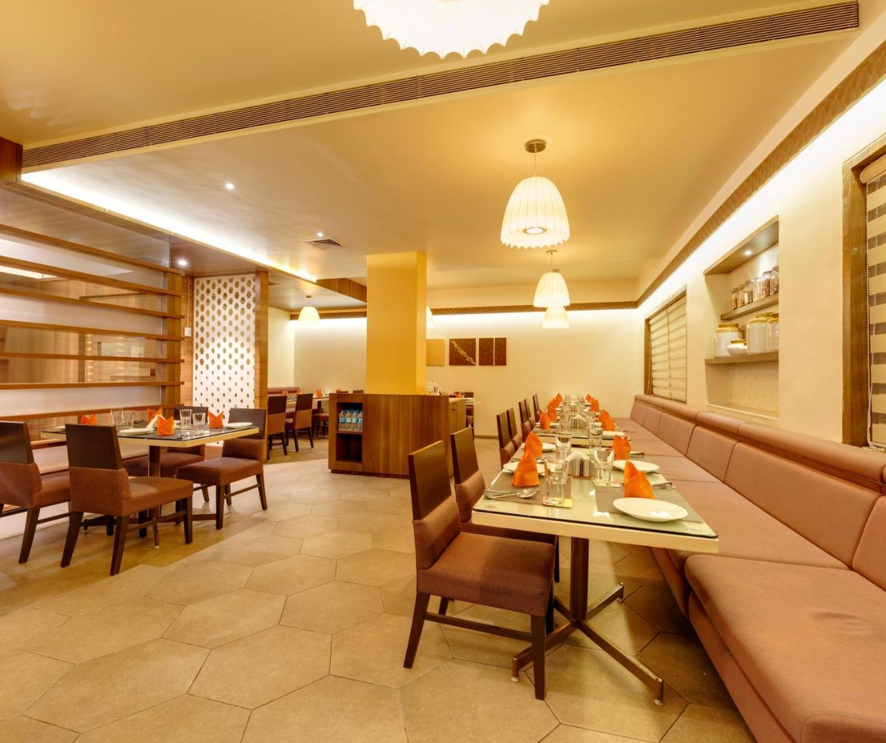 Kyriad Hotel Jaipur By Othpl Kültér fotó
